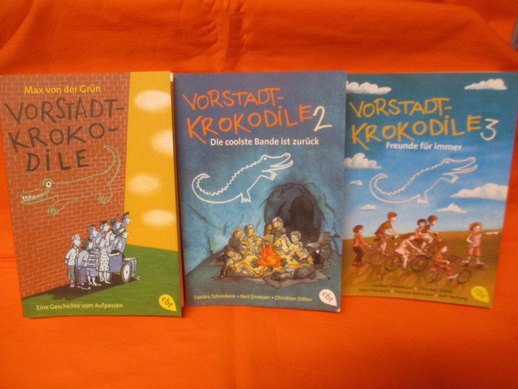 Livres: 3 x Buch Vorstadtkrokodile – D'occasion à Birsfelden par alles-muss-raus