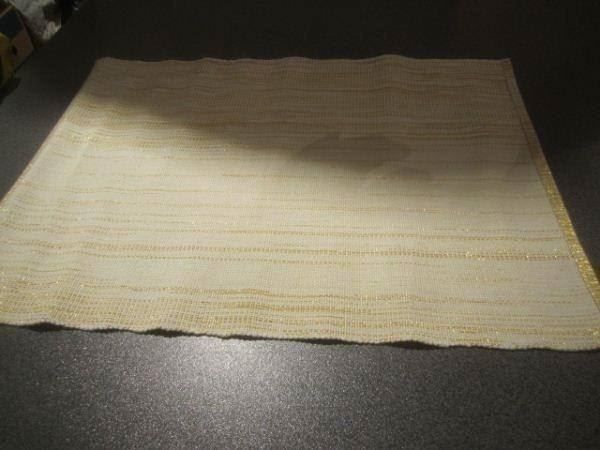 Set de table et chaises: Tischset beige/goldig, 2 Stück – D'occasion à Zürich par abraxas1291
