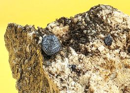Mineralien Mix Ilmenit, Magnetit, Rutil, Binntal Lärcheltini