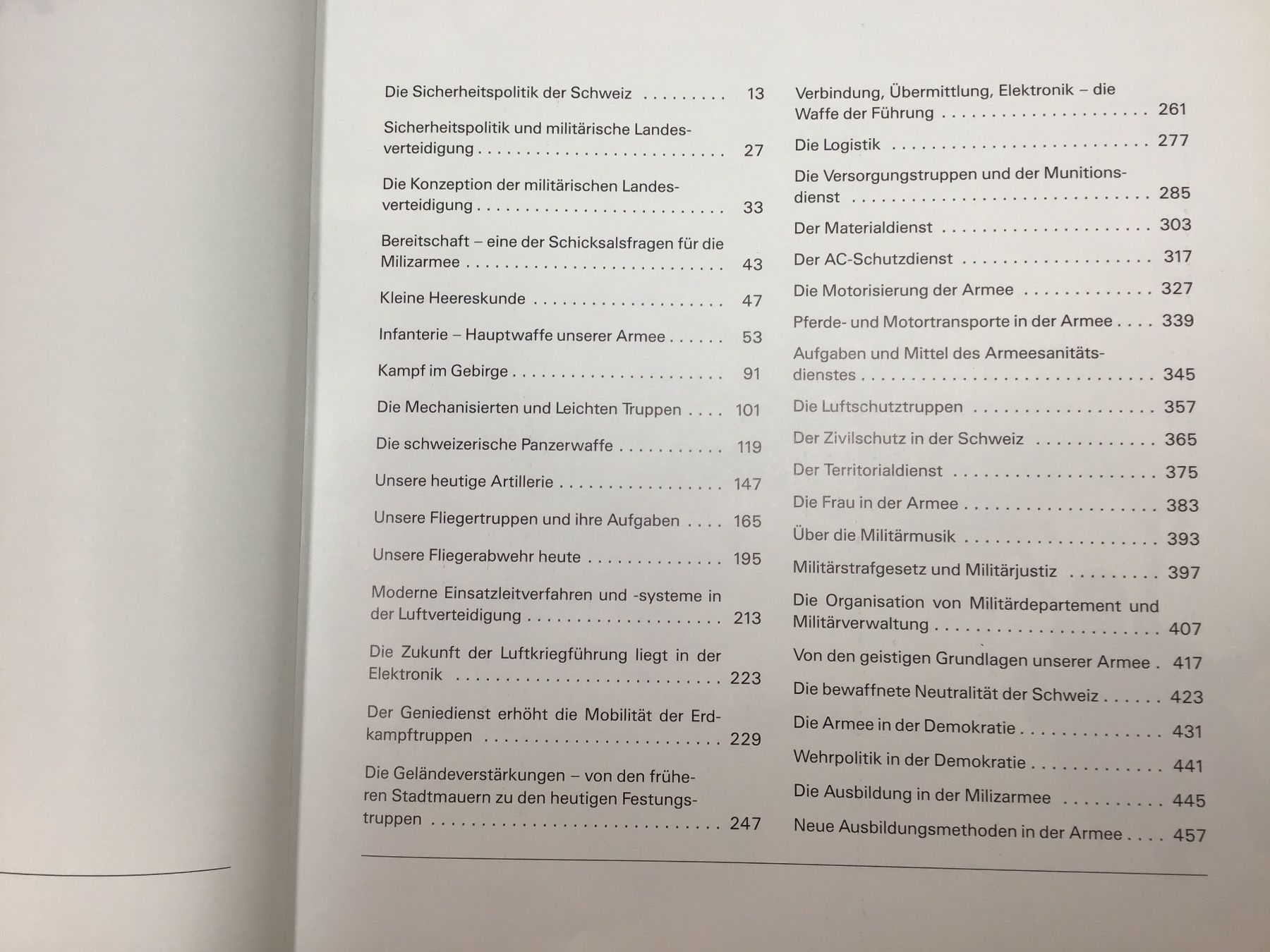 Bücher: DIE SCHWEIZER ARMEE HEUTE – Gebraucht aus Männedorf von Spezial-Modelle 3