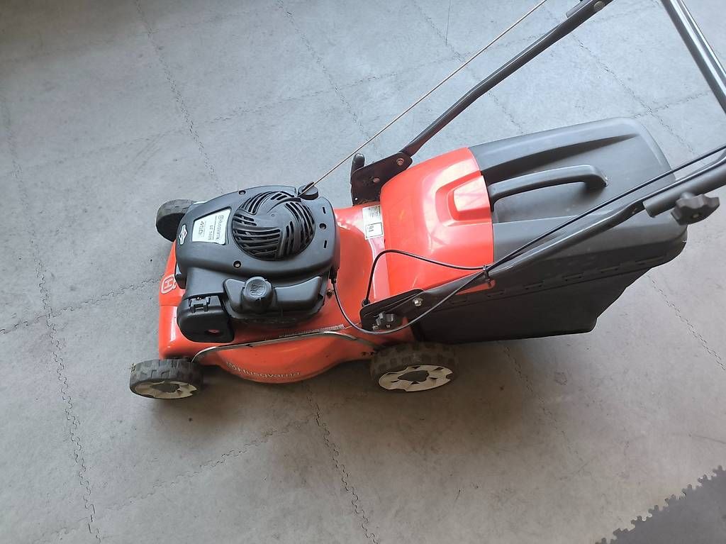 Tagliaerba: Tagliaerba Husqvarna LC140S – Usato da Aurigeno venduto da Garage4wd 1