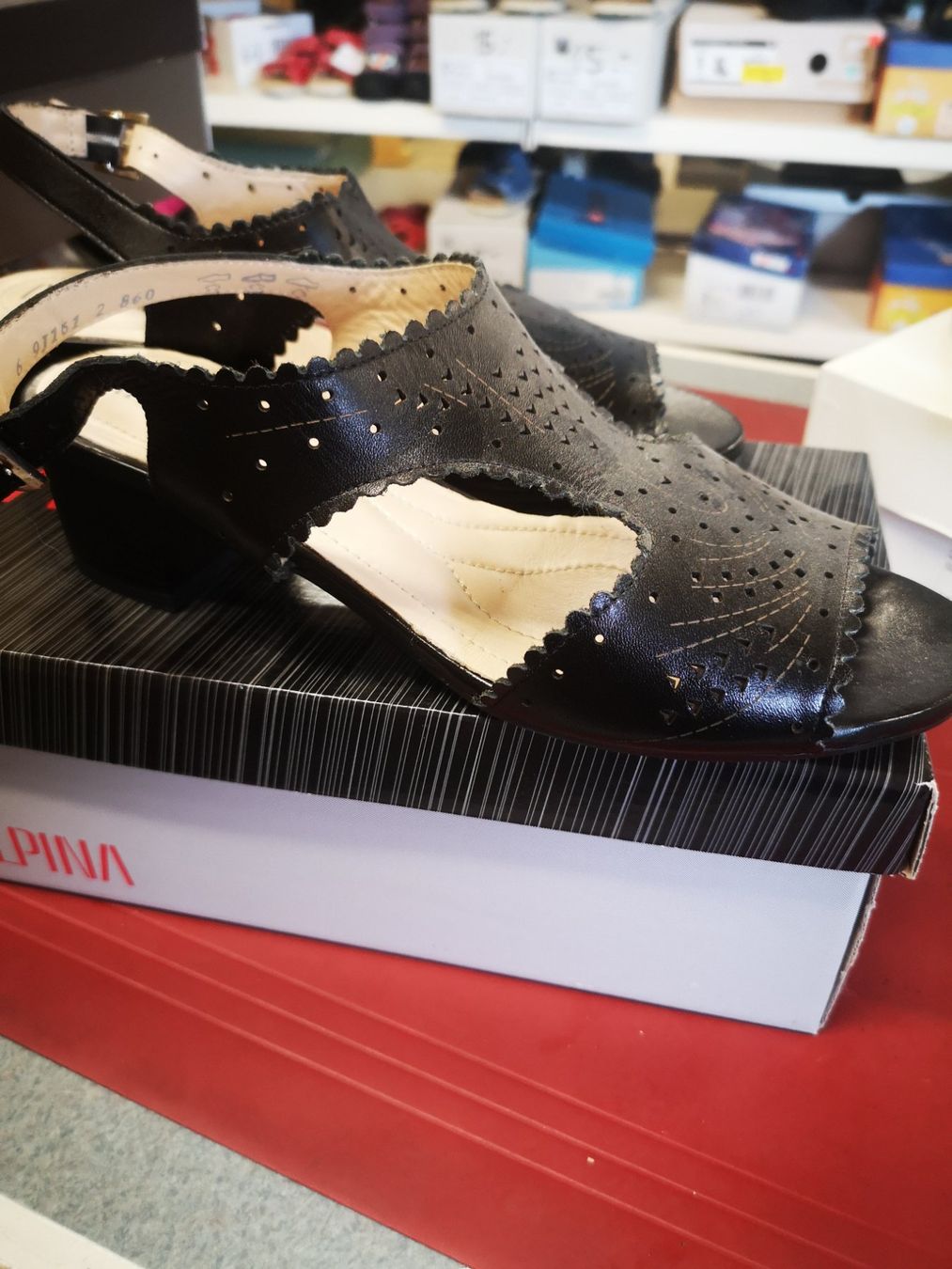 Alpina Damenschuhe: Alpina – Neu und originalverpackt aus Möhlin von Highwaytom 2