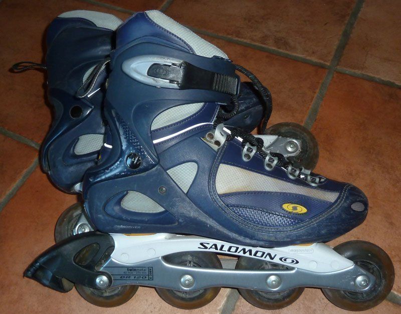 Salomon Pattini in linea & Pattini a rotelle: Salomon Rollerblades/ Rollschuhe Gr 42.5 – Usato da Ruggell venduto da Btt
