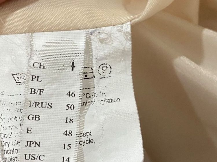 Gerry Weber Giacche: Gerry Weber leichte Jacke beige Gr. 44 – Usato da Pratteln venduto da a23_j2gs 9