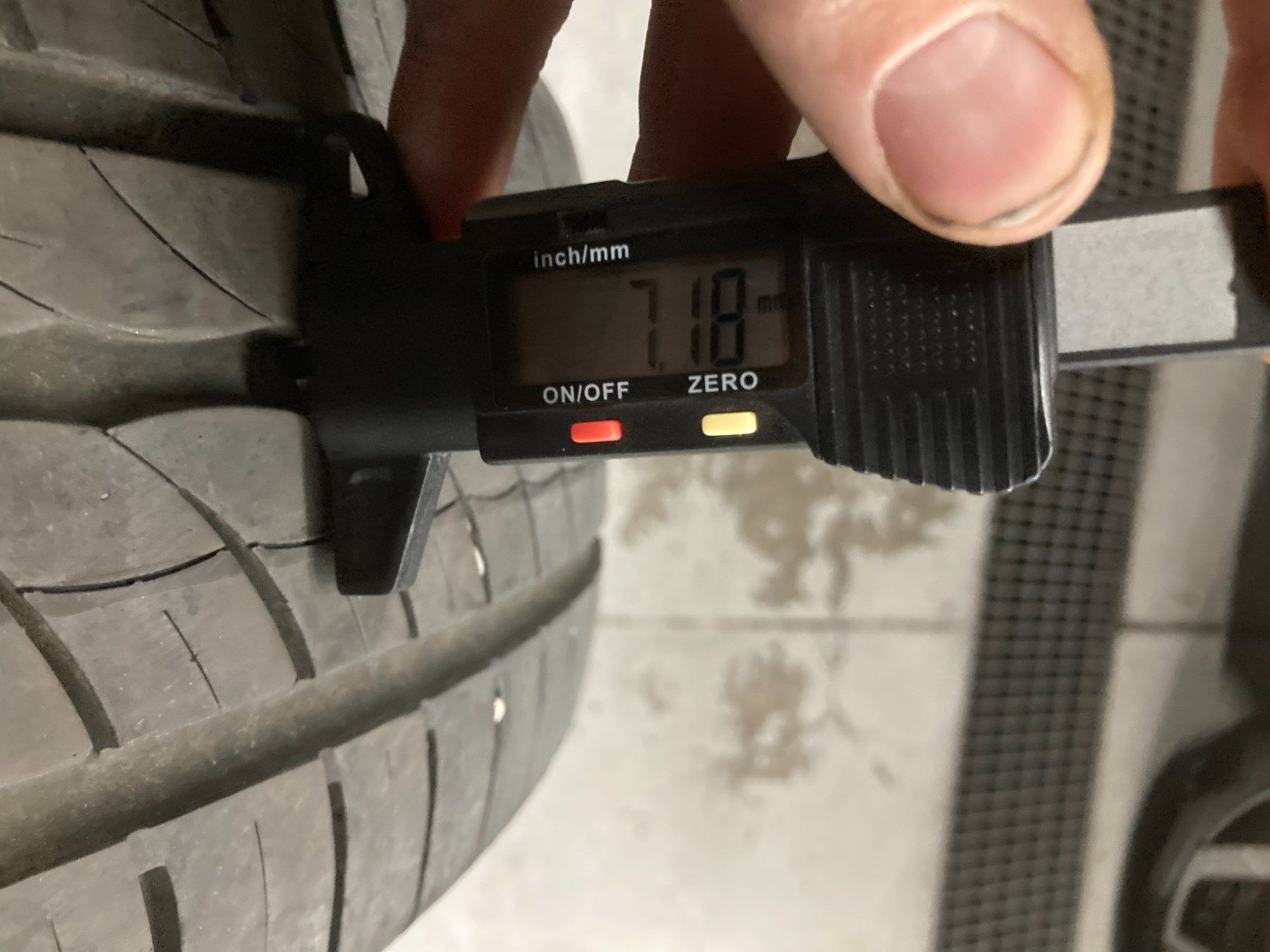 Pirelli Pneus & Kompletträder: 195/65R15 Sommerpneu Pirelli – Gebraucht aus Cham von WB2223 4