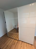 Pax Schrank inkl. Komplemente und Schiebetür