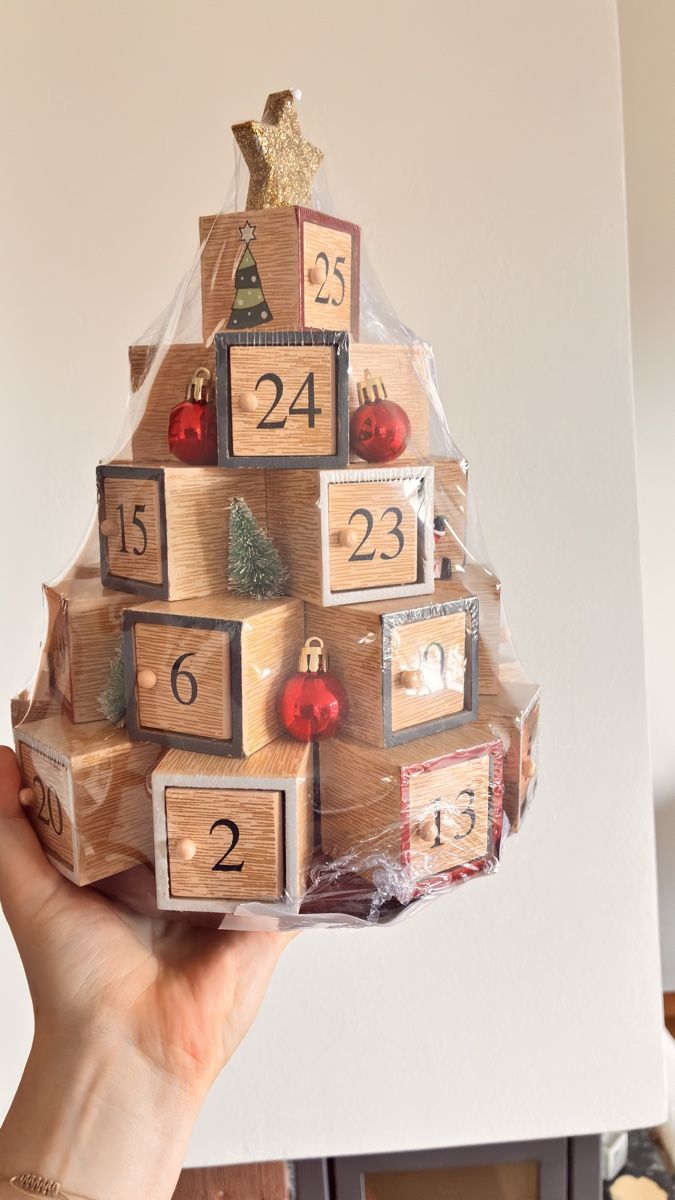 Kalender: Christmas Advent Calendar Tree, New in Packaging – Neu und originalverpackt aus Untersiggenthal von mic_ksv9