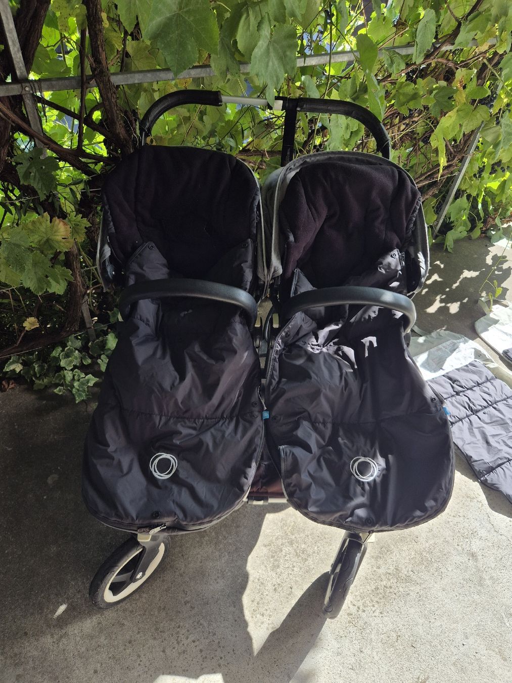 Bugaboo Poussette: Bugaboo Donkey2 mit viel Zubehör grau – D'occasion à Wynigen par La_Talpa 3