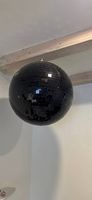 Schwarze grosse Discokugel