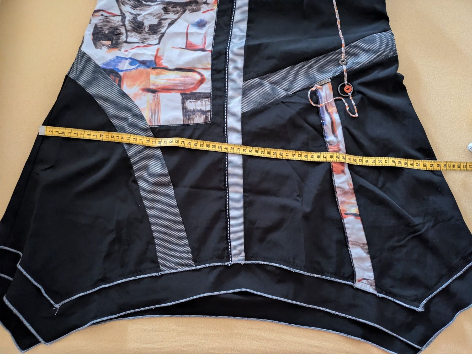 Vestiti: Wunderschönes Kleid "C'Fait pour Vous", Gr. 44 – Nuovo (secondo la descrizione) da Sursee venduto da Aniri 4