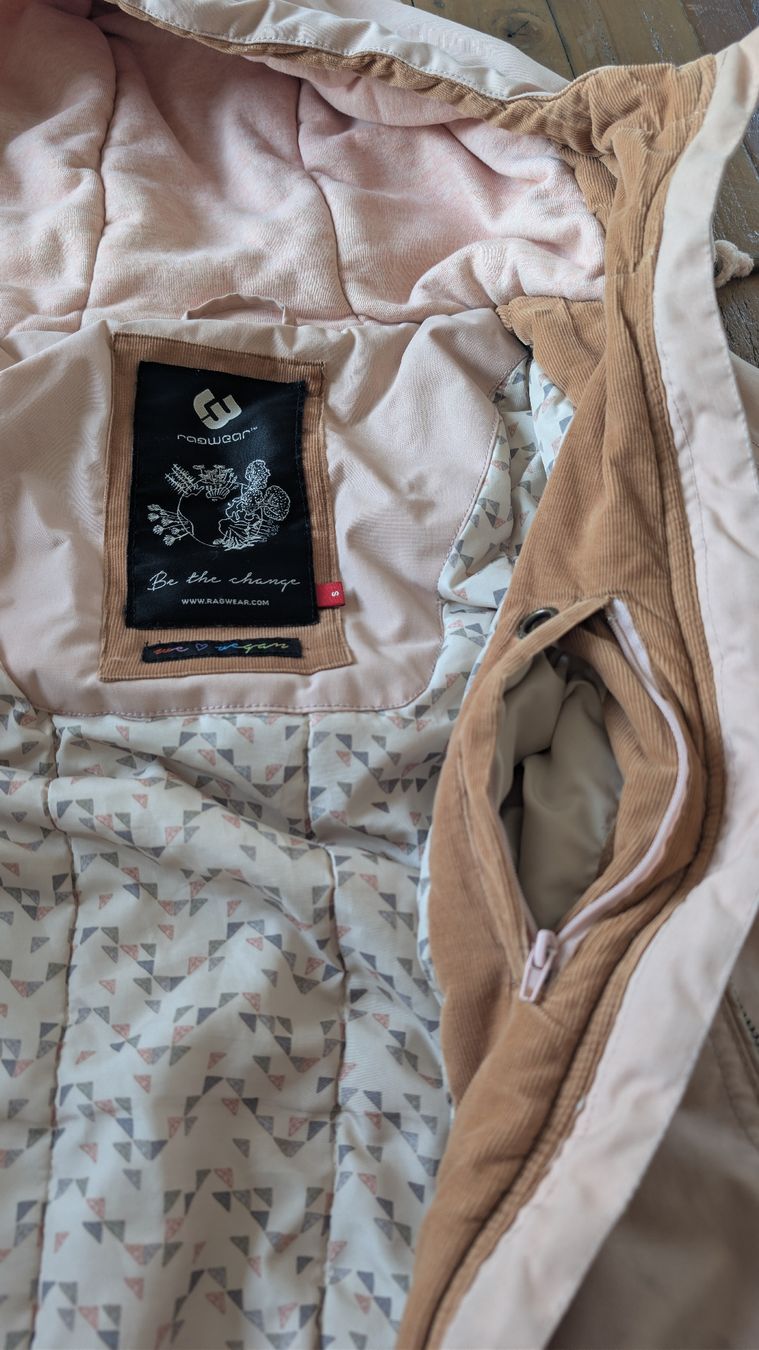 Ragwear Giacche: Schicke Hellroase Ragwaer Winterjacke, Grösse S – Usato da Buch am Irchel venduto da Angela8 1