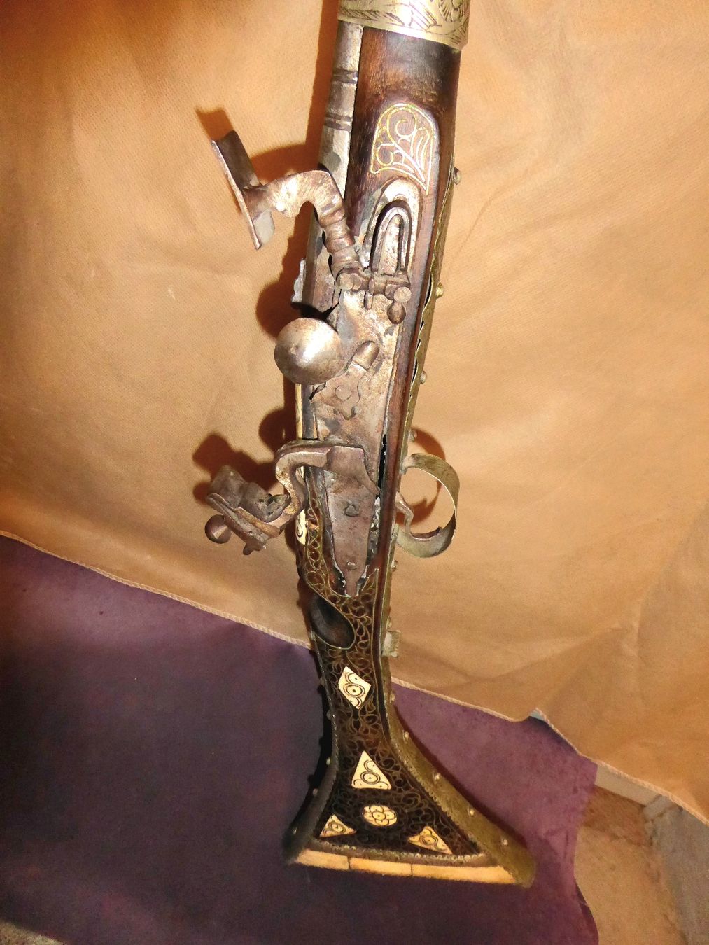 Tutti le monete: Fusil de forteresse ottoman à canon long – Usato da Boll venduto da BollArtAntik 6
