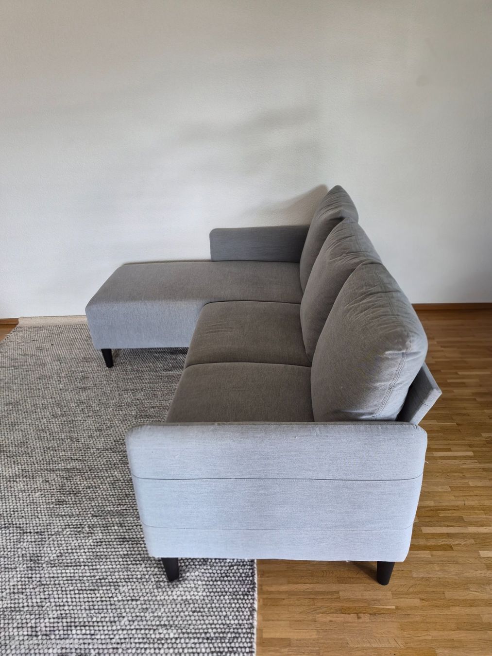 Ikea Divani: IKEA 3er Sofa Angersby mit Récamiere, hellgra – Usato da Therwil venduto da dav_d5zk 1