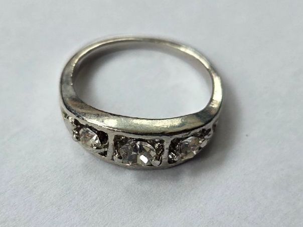 Anelli: Bague 3 Strass Scintillantes – Nuovo (secondo la descrizione) da Territet venduto da Cenh 1