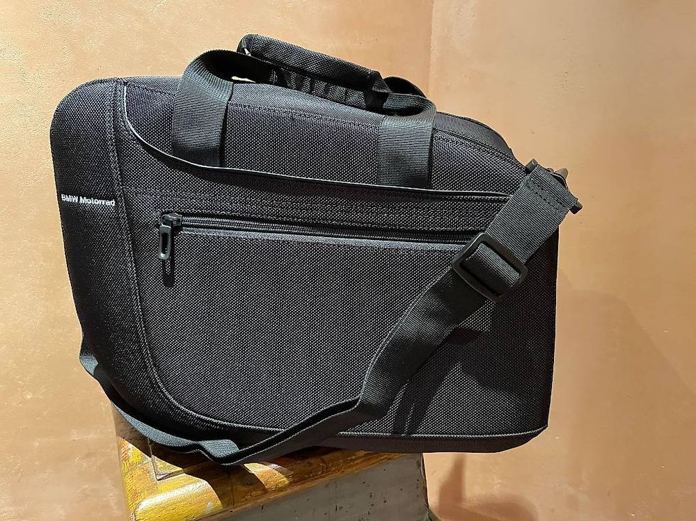 Borse: Borsa INTERNA bauletto laterale sx – Usato da Porza venduto da isottakuki 1