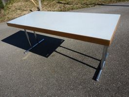 1 klappbarer Gastrotisch Klapptisch Bankettisch Tisch Stühle