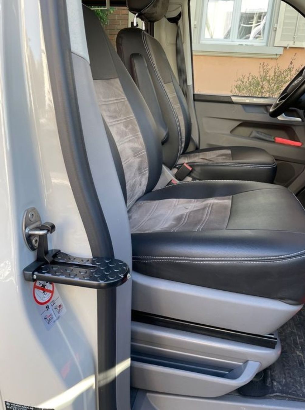 VW Altri accessori per camping: Dachzugang Mobiler Tritt für VW T5 T6 T6.1 California – Nuovo e nell'imballaggio originale da Frauenfeld venduto da Sitterdorf1 1