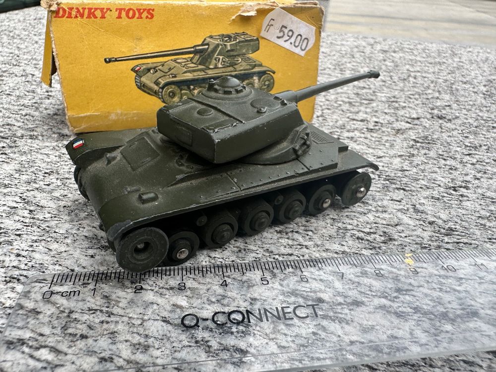 AMX13 dinky toys - modèle 80C - Collection