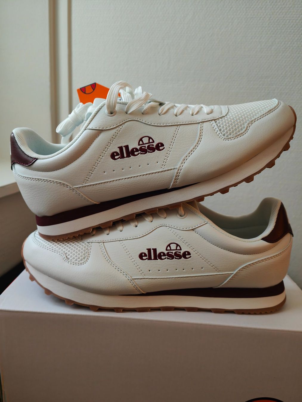 Ellesse Scarpe da uomo: Baskets Ellesse Isola – Nuovo e nell'imballaggio originale da Fleurier venduto da dav_xx8y