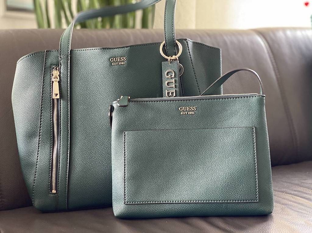 Borse da donna: Sac à main GUESS – Usato da Echallens venduto da fayetrahel 1