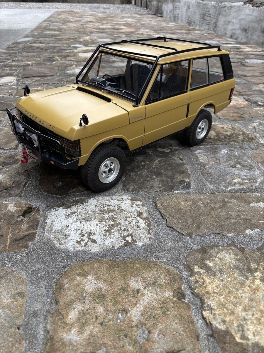 Modellismo RC: Range Rover Classic 1:10 RC mit Zubehör – Usato da Bönigen venduto da muehli302