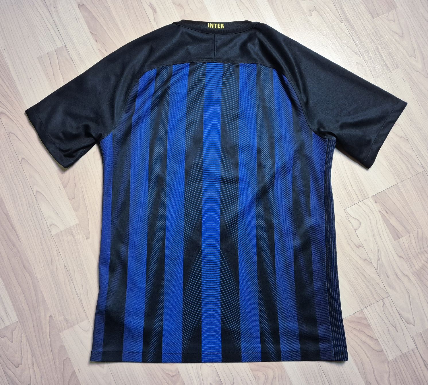 Nike Canottiere & Pantaloni: Nike 16/17 Inter Mailand Trikot Grösse M – Usato da St. Gallen venduto da CaliSunshine 1