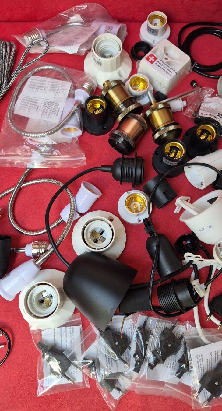 Interruttori: Elektromaterial – Usato da Moutier venduto da Maria1704 2