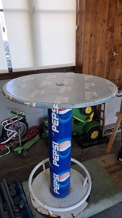 Tavoli: Stehtisch Original Pepsi – Usato da Hindelbank venduto da Lehmann3324