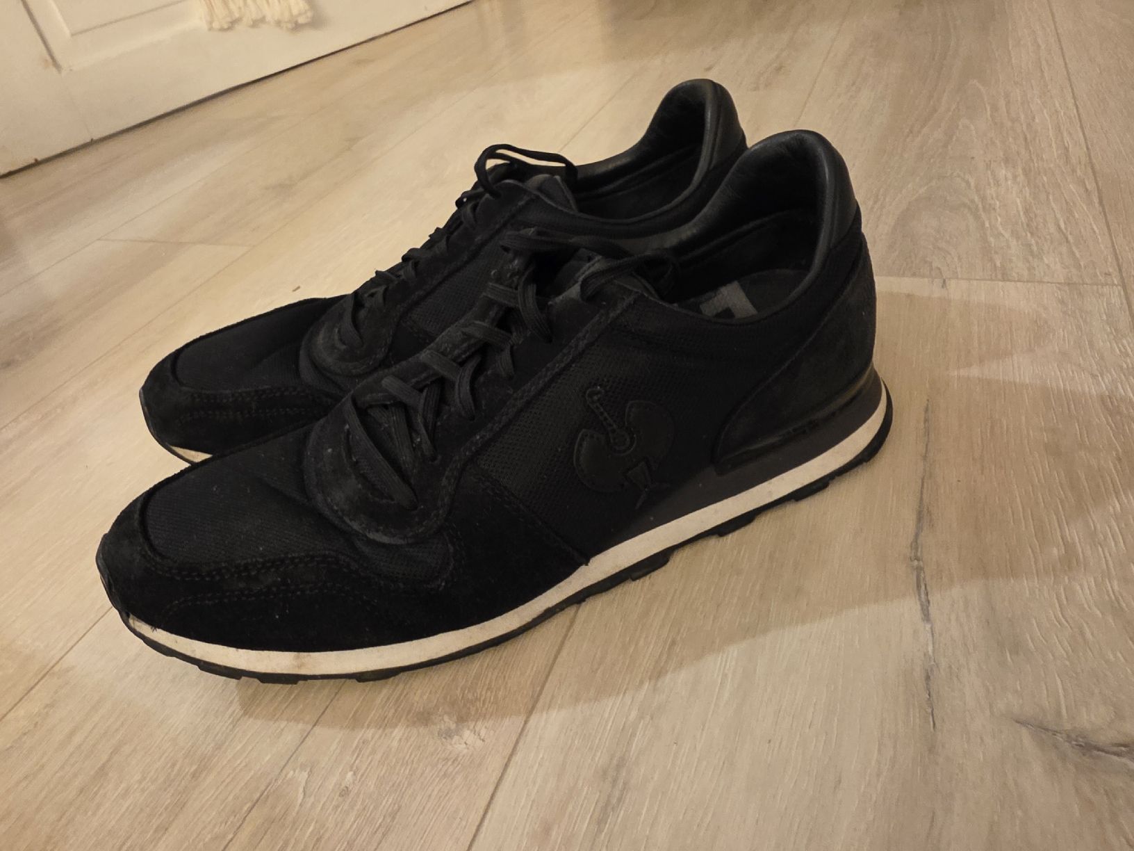 Herrenschuhe: Turnschuhe Strauss schwarz Grösse 45  – Gebraucht aus Wigoltingen von Zuckerfee84