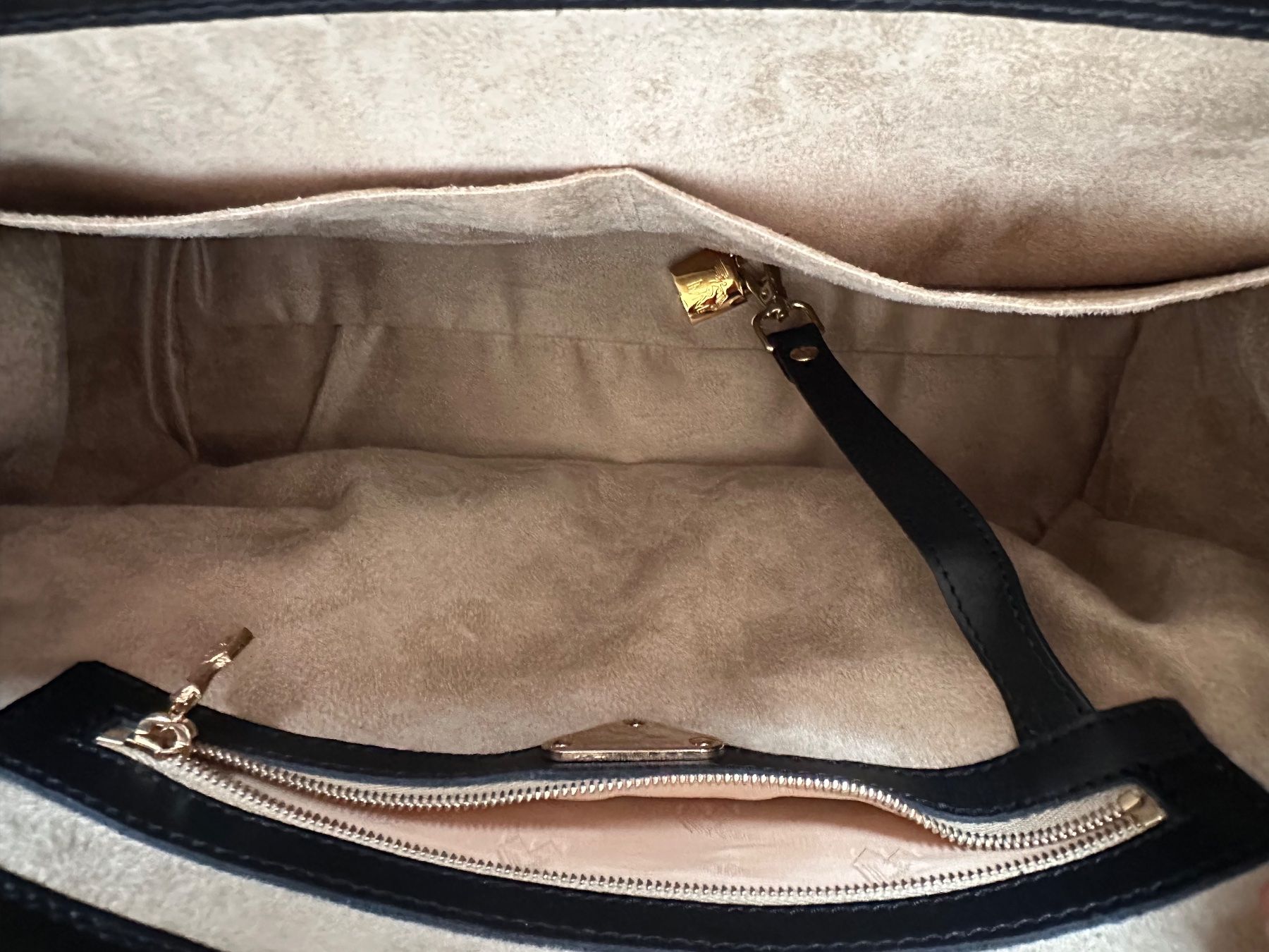 Maison Mollerus Sacs femmes: Maison Mollerus Fanas Black – D'occasion à Lachen SZ par ali_rm6t 2