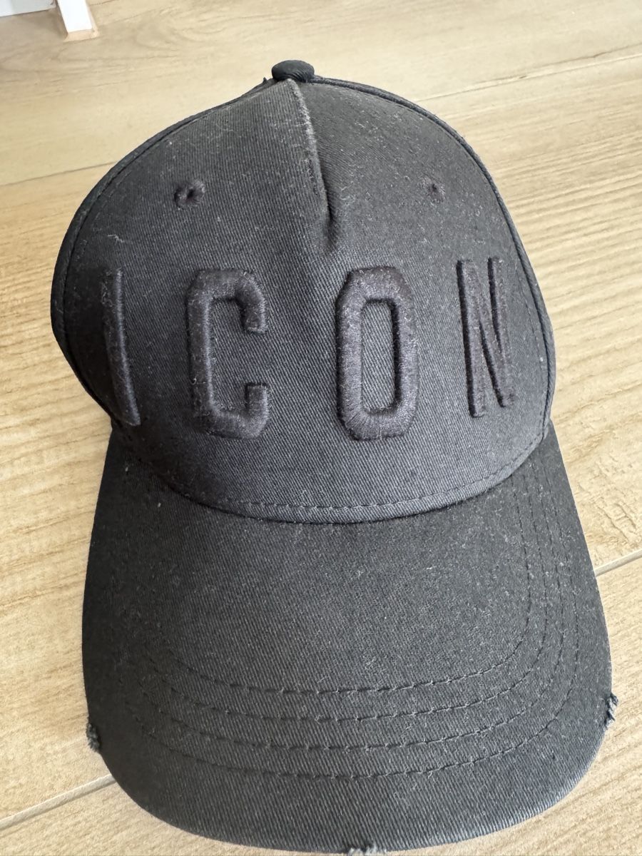 Dsquared2 Sonstige Kleidung & Accessoires: DSQUARED2 ICON Cap schwarz Gr. Einheitsgr. – Neu (gemäss Beschreibung) aus Adliswil von alexandraov 2