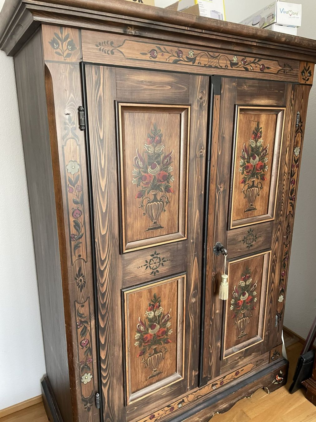 Armadi: Alter Bauernschrank – Usato da Obernau venduto da baersein88