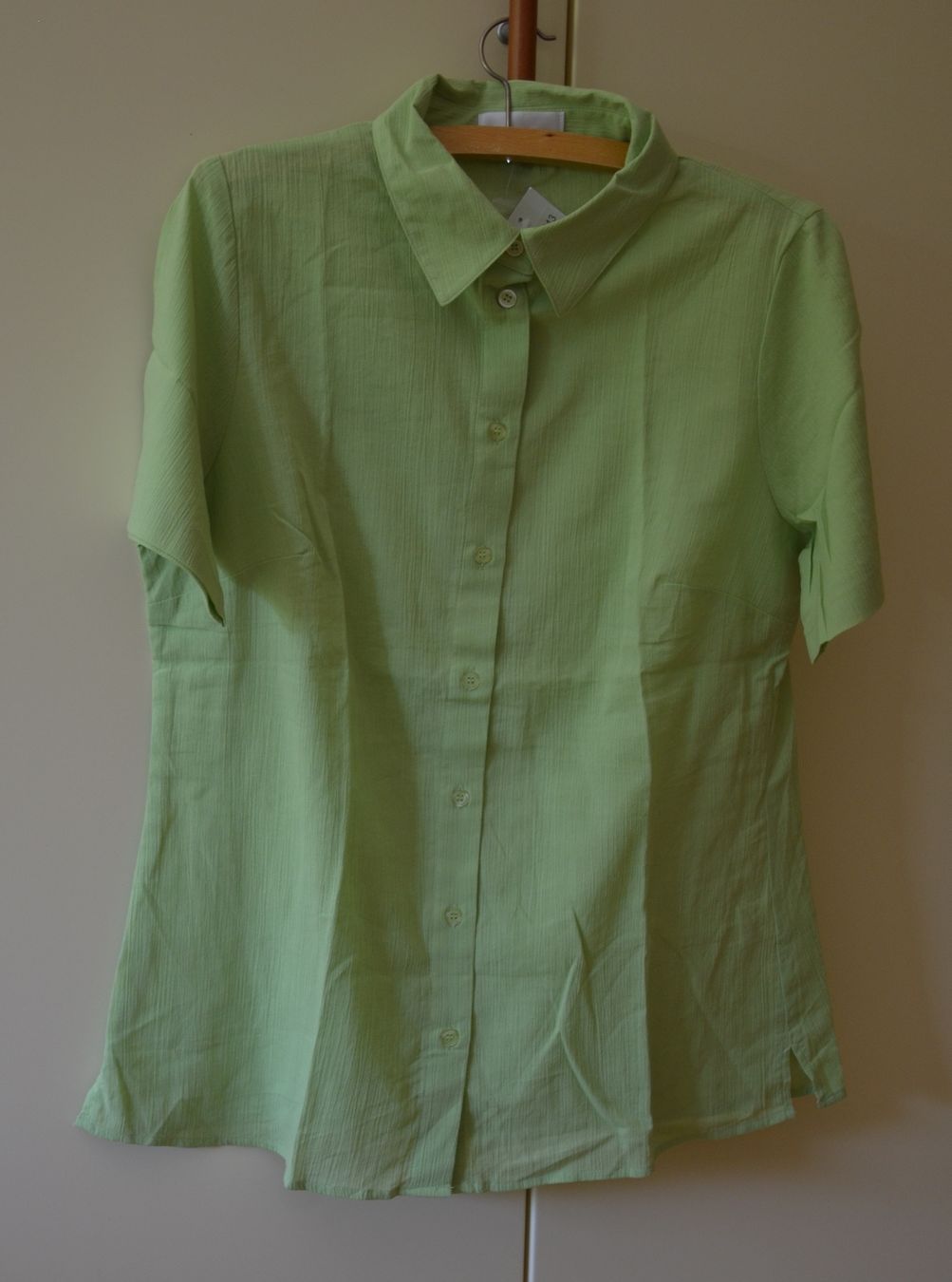 Blusen: TAILLE 40 - NEU – Neu und originalverpackt aus Chiasso von Dolly015