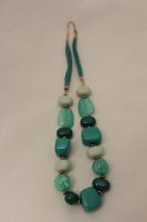 Collier en grosses perles résine