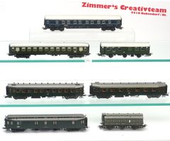 7 Märklin Schnellzugswagen, davon 3 Hechtwagen, H0, WS