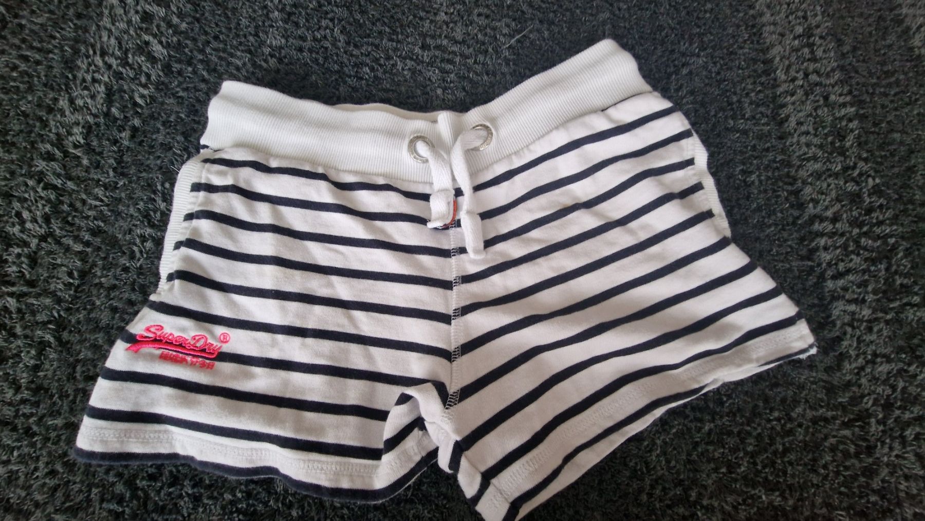 Superdry Hosen: Superdry Shorts – Gebraucht aus Kerns von onewayticket
