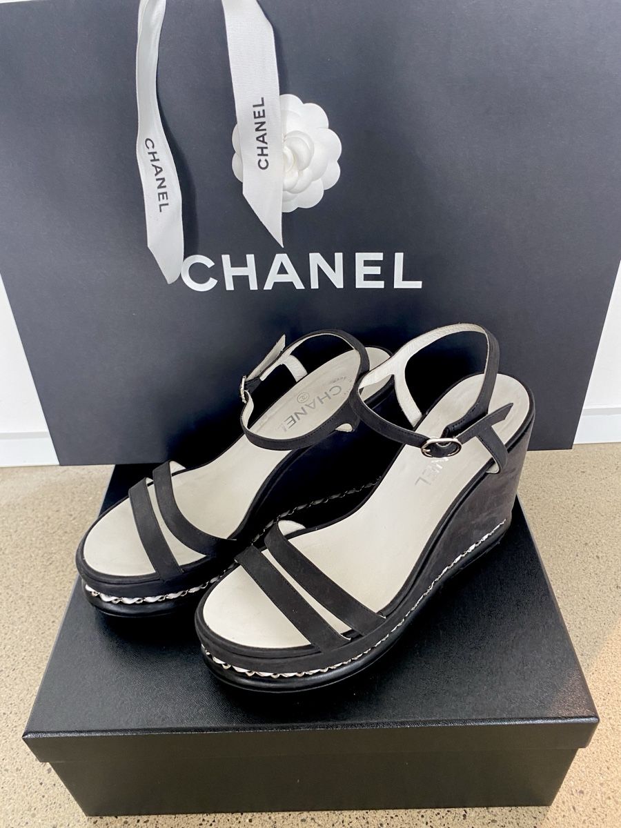Chanel Scarpe da donna: Chanel Sandalen – Usato da Stäfa venduto da Nicole093 2