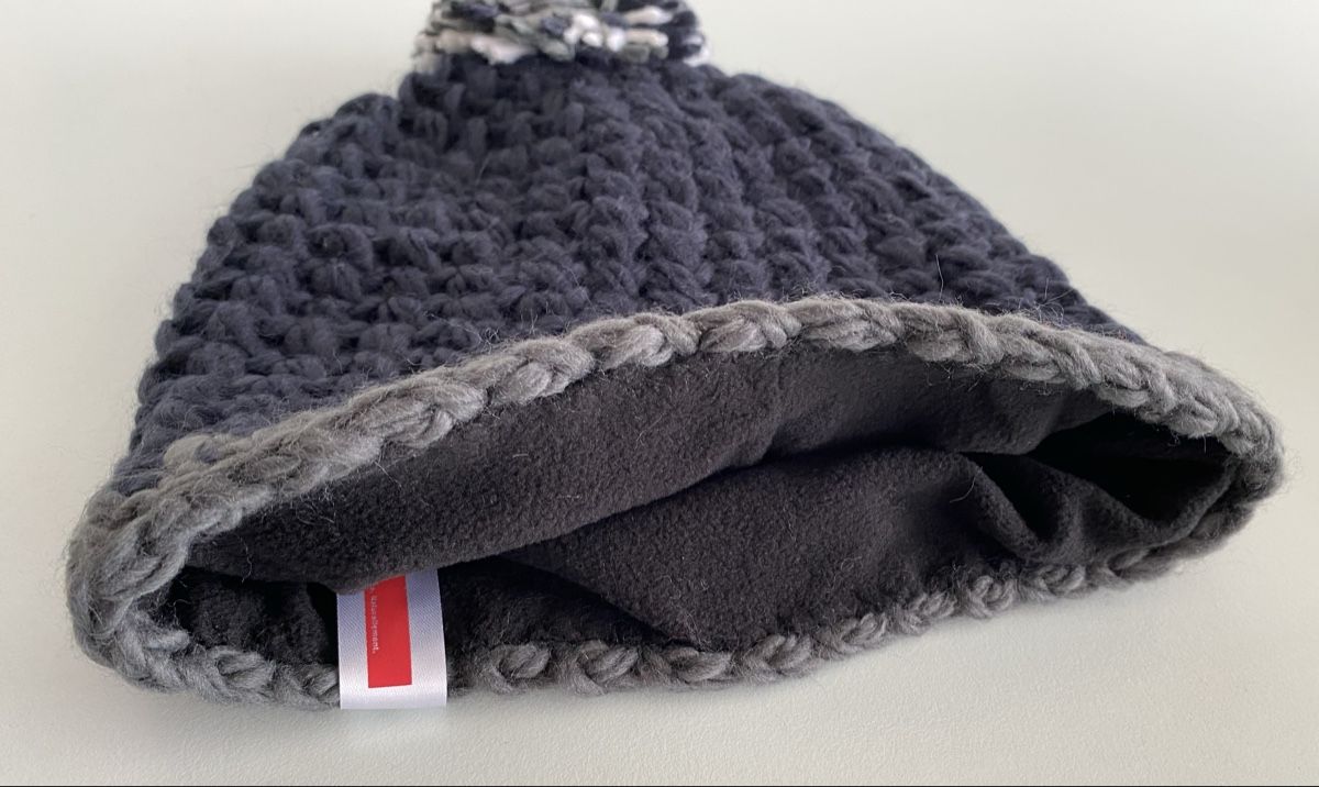Hüte, Mützen & Caps: Warme Wintermütze gestrickt mit Bommel – Neu und originalverpackt aus Eich von ka_st 2