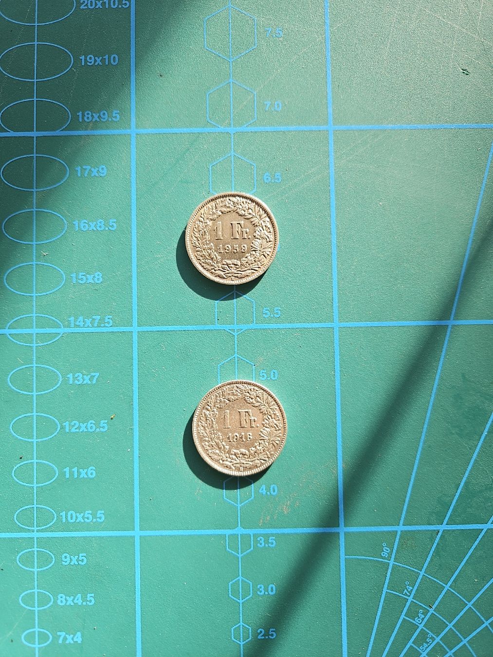 Alle Münzen: 1 franc suisses 1916et 1959 . – Gebraucht aus Monthey von pas_w5hf