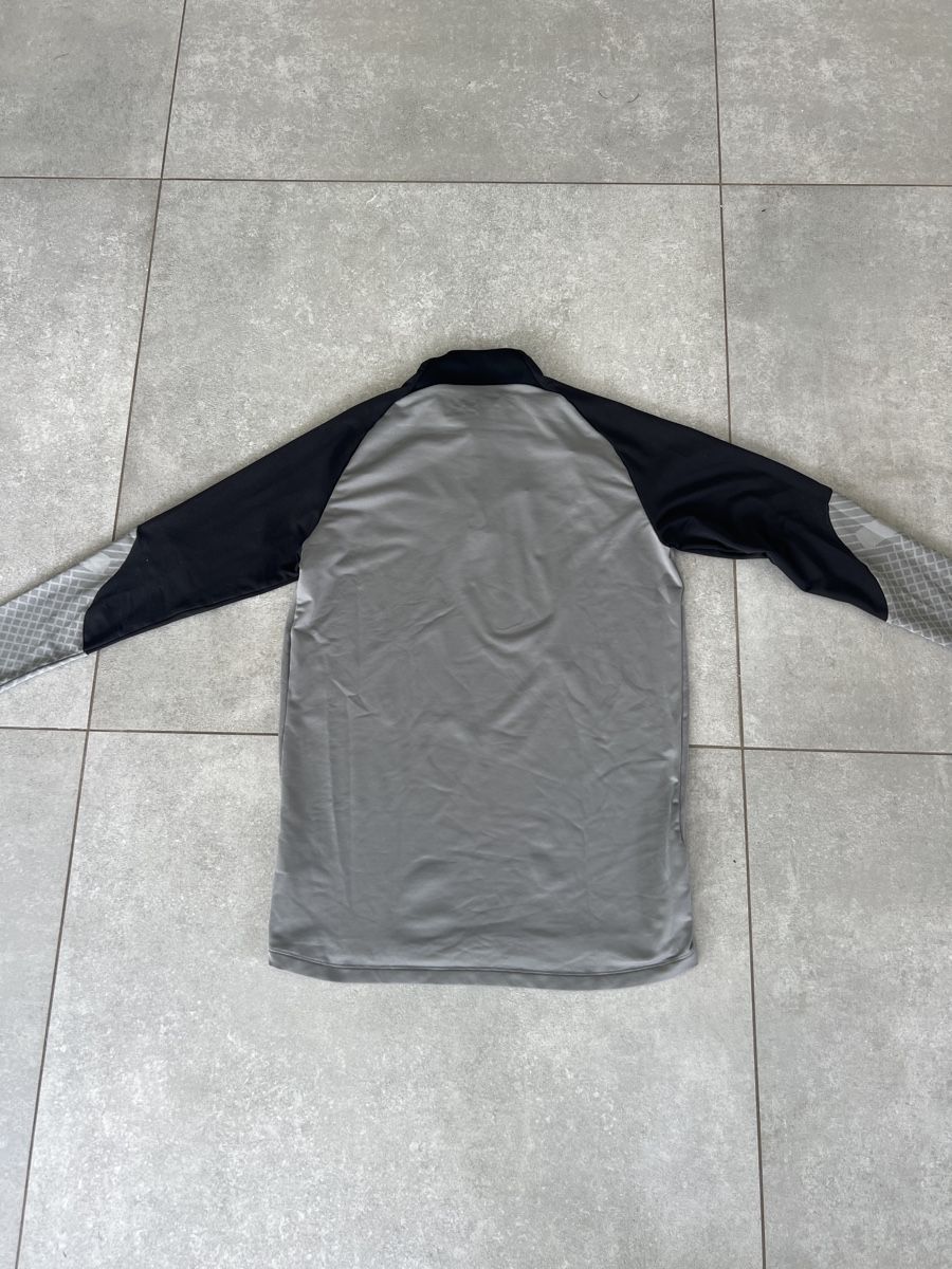 Nike Canottiere & Pantaloni: FC Barcelona Nike Trainingsshirt  – Usato da Bottmingen venduto da ale3829 2