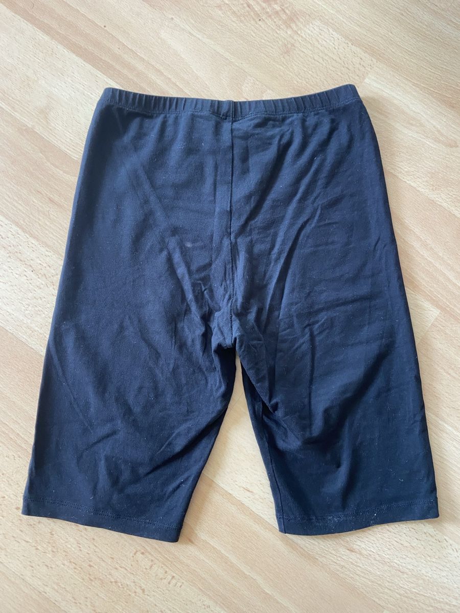 Only Leggings: Schwarze Radlerhosen Gr. S – Usato da Bern venduto da sam_vln5 1