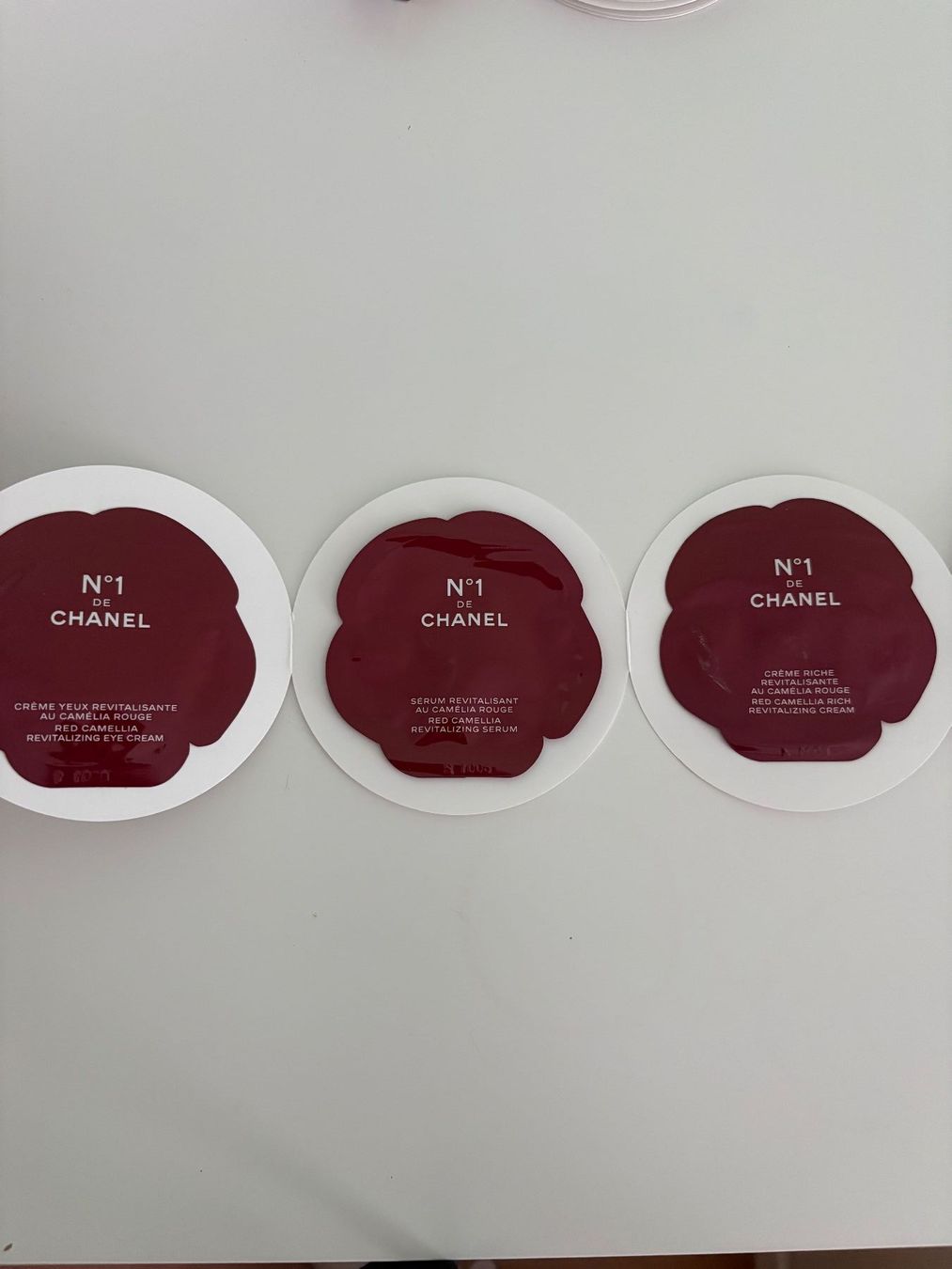 Chanel Soins du visage: CHANEL N°1 Face / eye cream set samples - NEW – Neuf avec emballage d'origine à Muzzano par Sidney_3