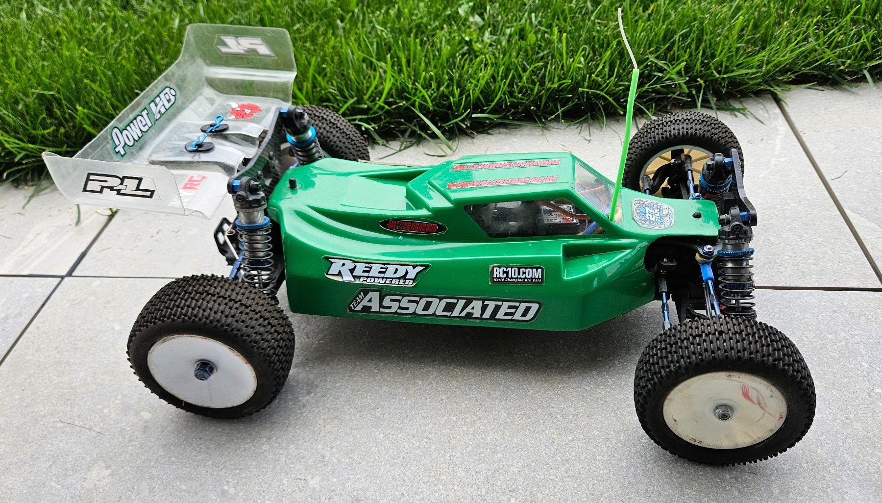 Modellismo RC: Team Associated B44.2 4WD Buggy Fr. 155.- – Usato da Kleindöttingen venduto da Ballu33 1