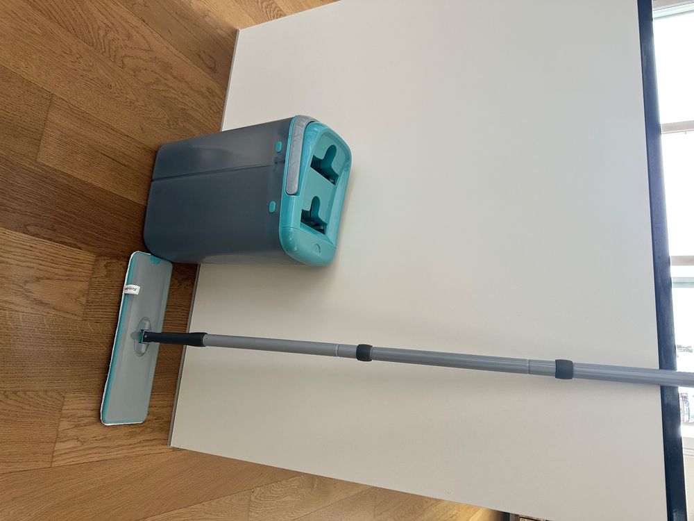 Wischmopp Mit Druck-Klemm-System 2025 - Automatischer Tuchwechsel Mit 8 Mikrofasertüchern