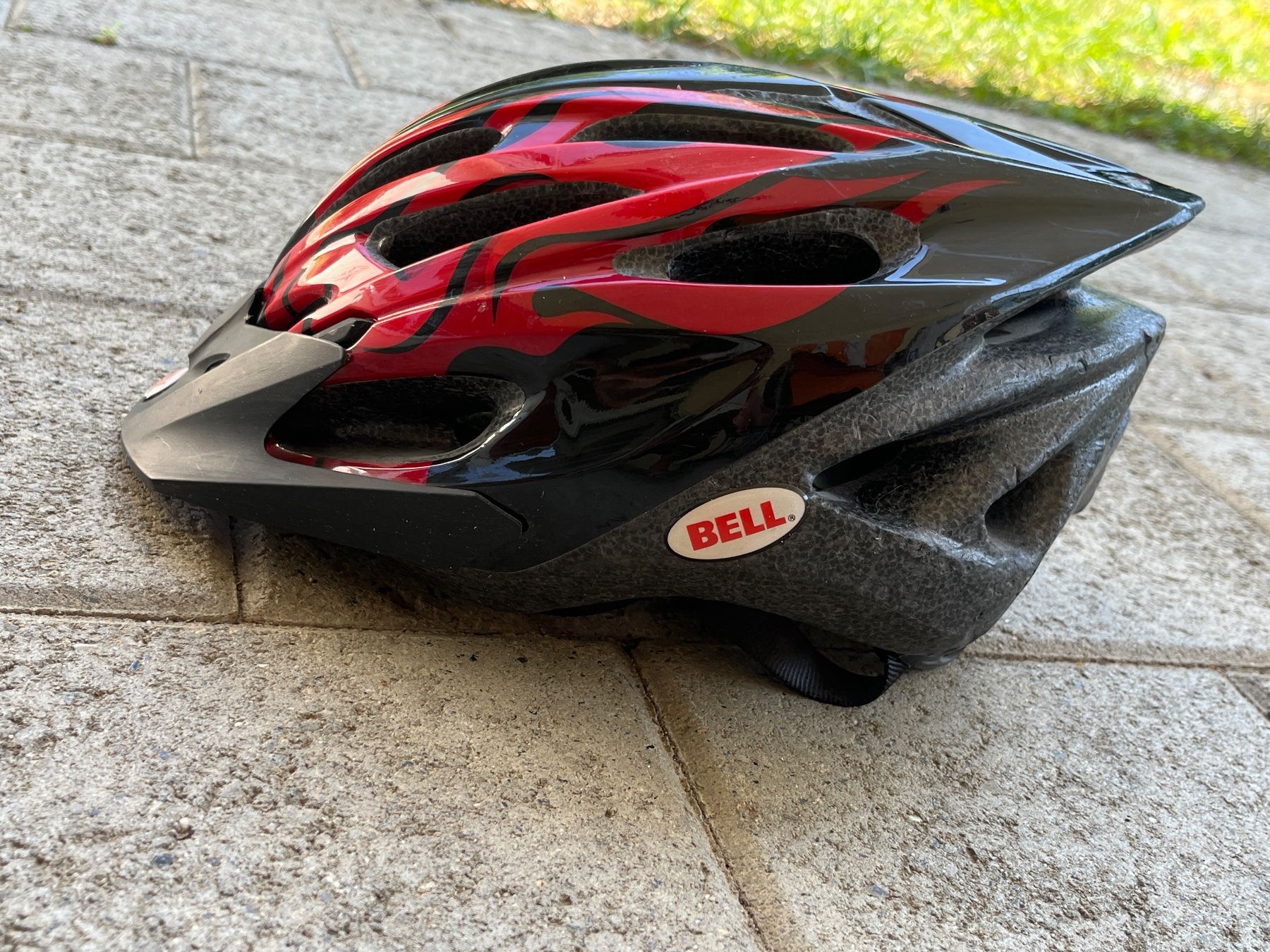 Bell Helme: Bell Velohelm | Skateboardhelm, Grösse 50-57cm – Gebraucht aus Humlikon von snowpeak101 1