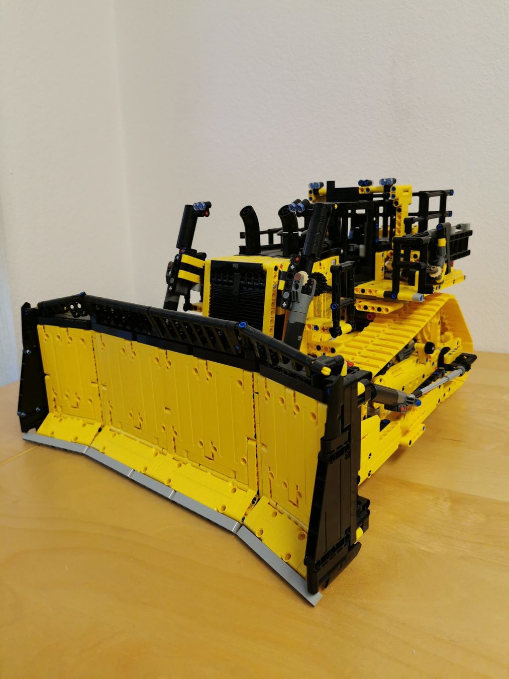 Lego Baukästen: Lego Technic 42131 Bulldozer Cat D11T – Gebraucht aus Bürglen TG von  1