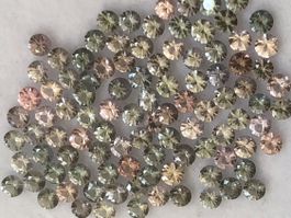 SPINELLE  Brillantschliff (kalibriert)   2.00mm  50 Stück