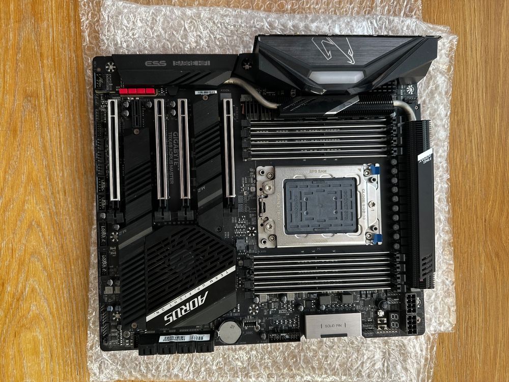 Gigabyte TRX40 Aorus Master for Threadripper Kaufen auf Ricardo