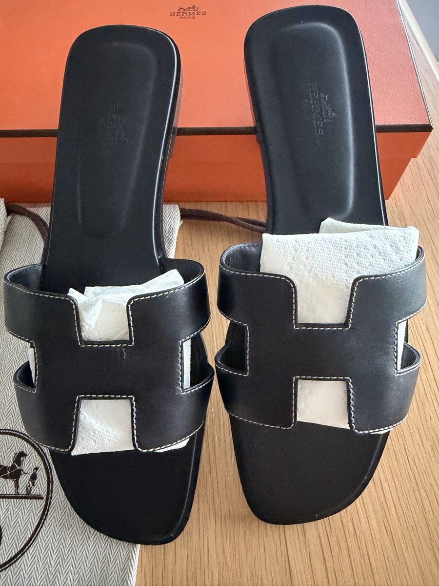 Hermès Scarpe da donna: Hermès, sandales oran, taille 41.5 – Usato da Cernier venduto da 1234V
