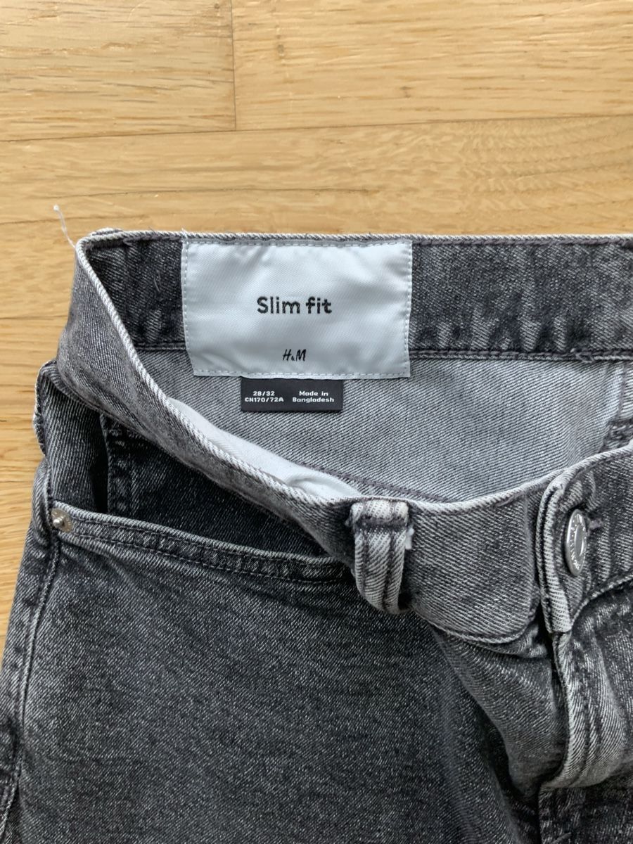 H&M Pantaloni: Schwarze Jeans – Usato da Oberentfelden venduto da KAL_EL 1